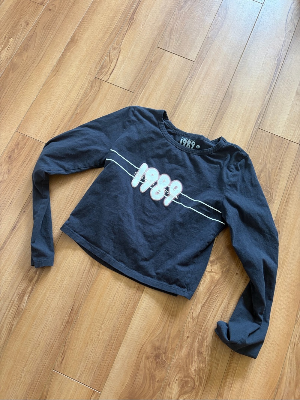 Taylor Swift original merch 1989